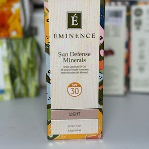 Éminence Sun Defense Minerals SPF 30 - Light Beige